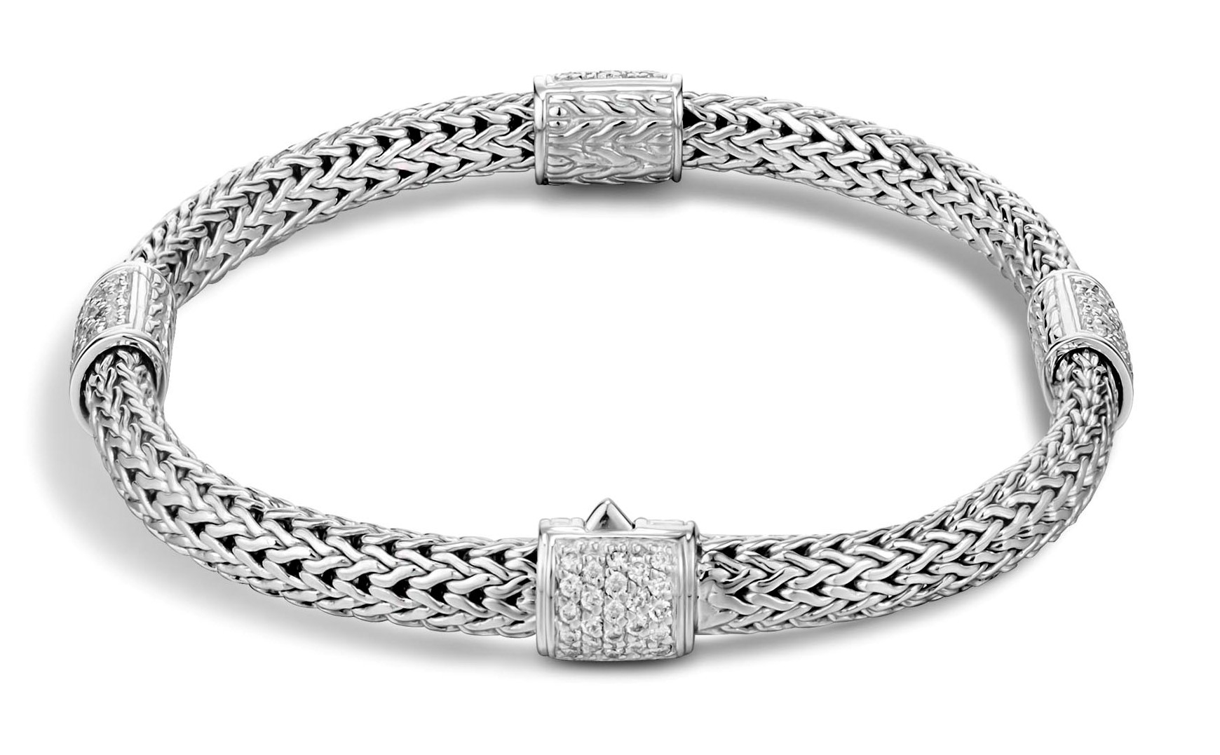 The Tacori Touch: A Symphony of Gemstones<br />
