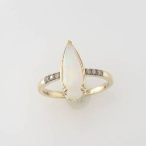14K YELLOW GOLD DIAMOND OPAL RING