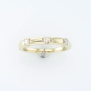 14K YELLOW GOLD DIAMOND  RING