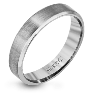 Men Ring in Platinum