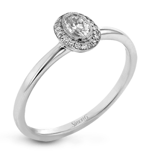 Engagement Ring in 18k Gold with Diamonds