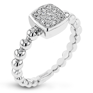 Right Hand Ring in 18k Gold with Diamonds