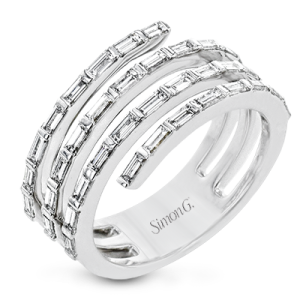 Right Hand Ring in 18k Gold