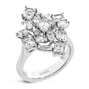 Right Hand Ring in 18k Gold with Diamonds