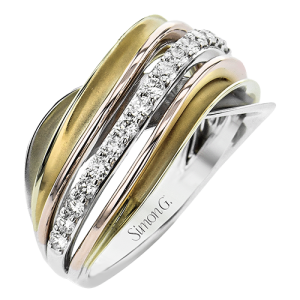 Right Hand Ring in 18k Gold with Diamonds