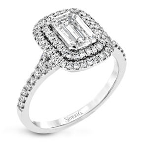 Engagement Ring in 18k Gold with Diamonds